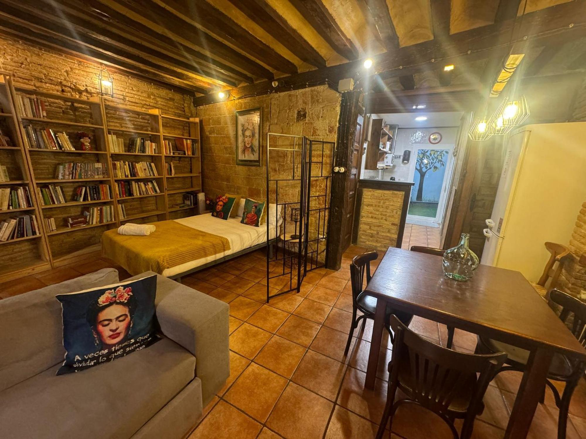 CASA CHUSCO, un rincón encantador. Junto a Portales. Logroño Exterior foto